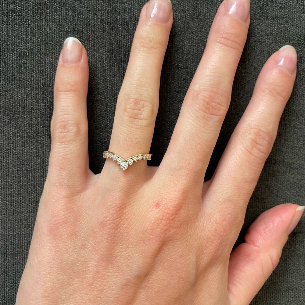 Custom yellow gold wedding band or ring